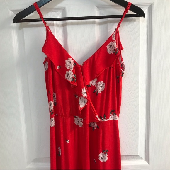 Divided by H&M Red Floral Jumper. Size 4 - Picture 11 of 12